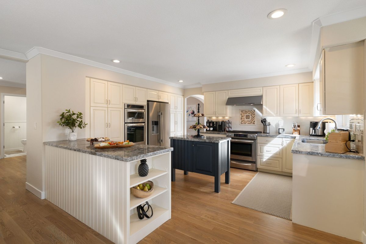 Kitchen with gas range and island